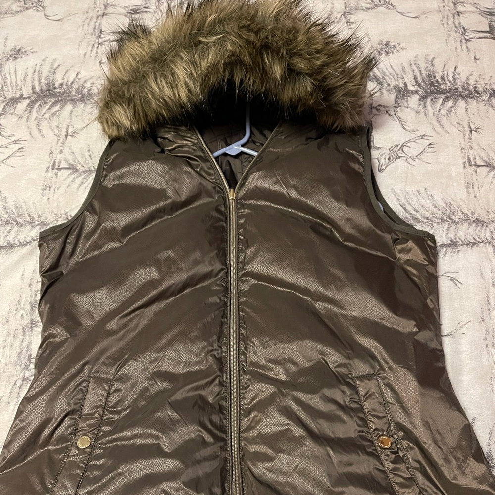 Michael Kors reversible hooded vest. Large.